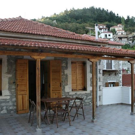 Maleatis Apollo Guesthouse Kosmas Ngoại thất bức ảnh